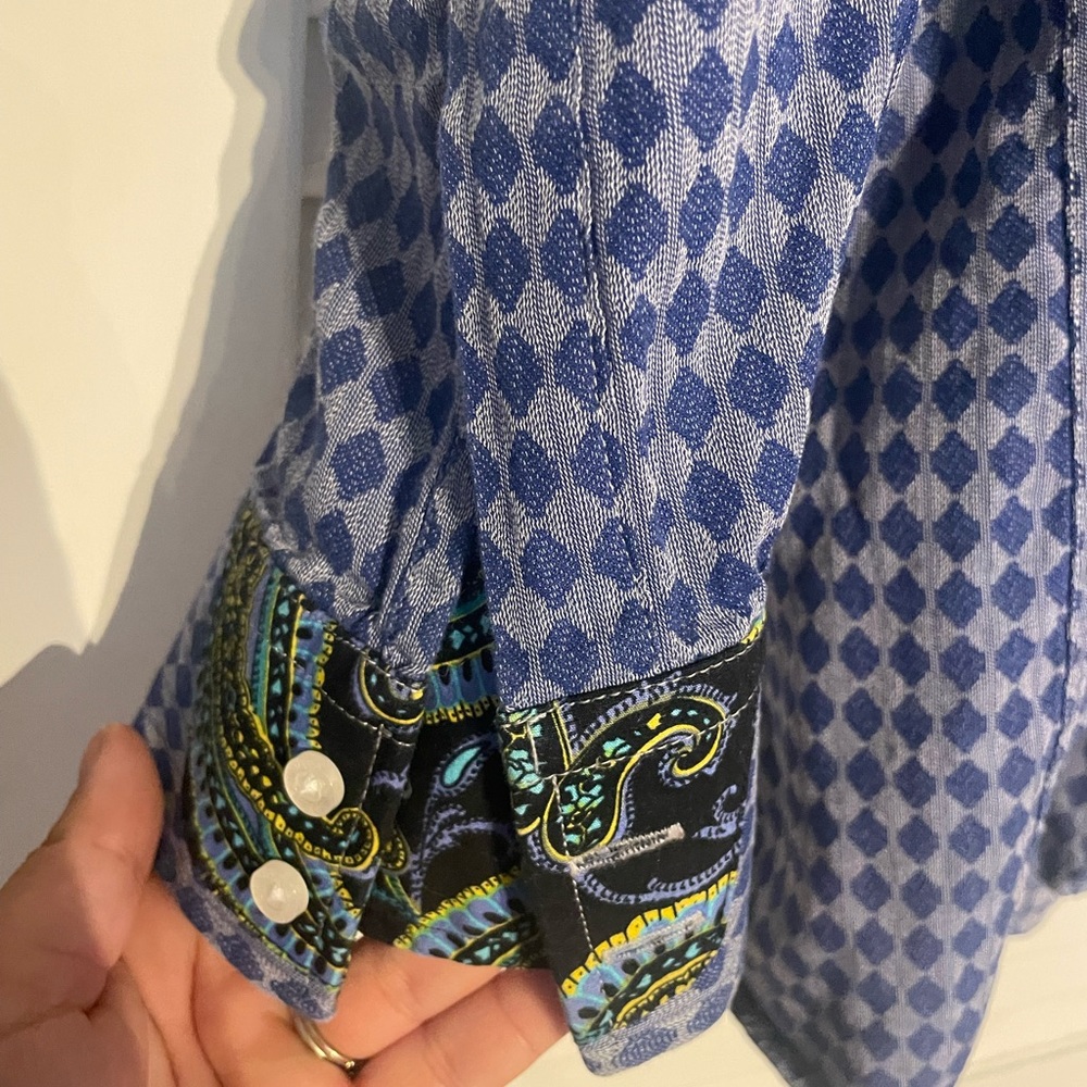 Button Down - image 3